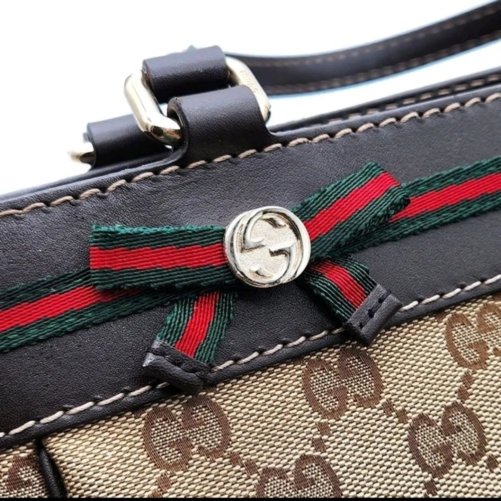 Gucci elegant tote